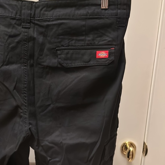 DICKIES Women's Relaxed Fit Straight Leg Cargo Pants - Picture 13 of 16